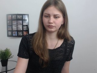 Live sex webcam photo for Little-Meow #147972980