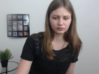 Live sex webcam photo for Little-Meow #147973669