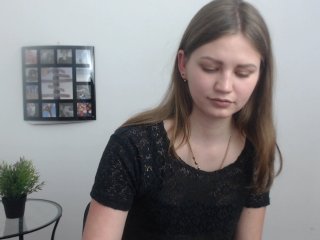 Live sex webcam photo for Little-Meow #147975805