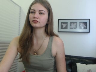 Live sex webcam photo for Little-Meow #148097126