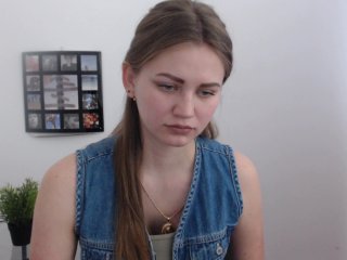 Live sex webcam photo for Little-Meow #148432530