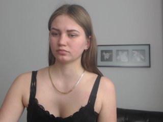 Live sex webcam photo for Little-Meow #151384886