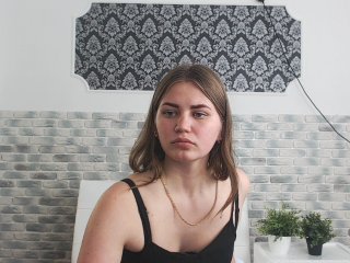 Live sex webcam photo for Little-Meow #152040957