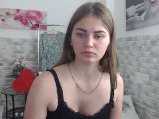 Live sex webcam photo for Little-Meow #153192997