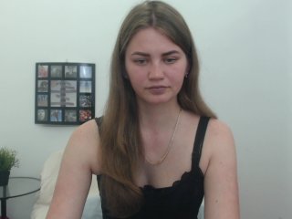 Live sex webcam photo for Little-Meow #155683040