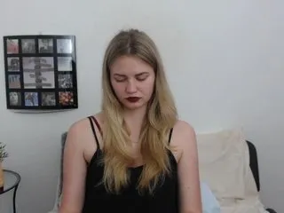 Live sex webcam photo for Little-Meow #160655437