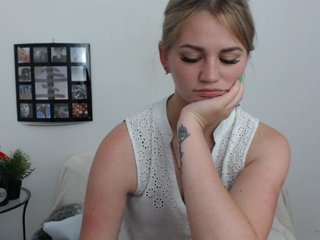 Live sex webcam photo for Little-Meow #163879414