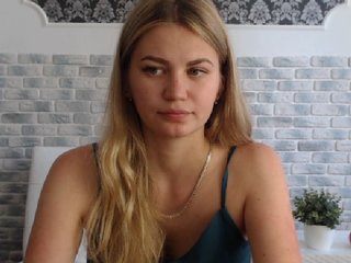 Live sex webcam photo for Little-Meow #167010782