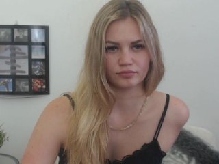 Live sex webcam photo for Little-Meow #168909712