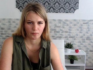 Live sex webcam photo for Little-Meow #169783656