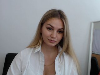 Live sex webcam photo for Little-Meow #171849193