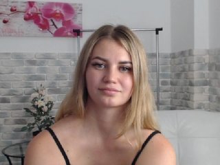 Live sex webcam photo for Little-Meow #172632729