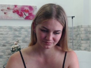 Live sex webcam photo for Little-Meow #176847879