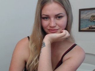 Live sex webcam photo for Little-Meow #179738707