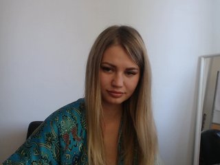 Live sex webcam photo for Little-Meow #180319694