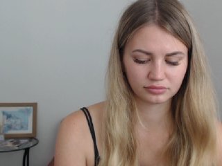 Live sex webcam photo for Little-Meow #181046101