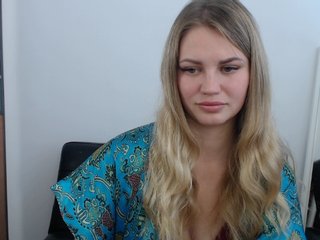 Live sex webcam photo for Little-Meow #181212357