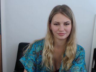 Live sex webcam photo for Little-Meow #181216968