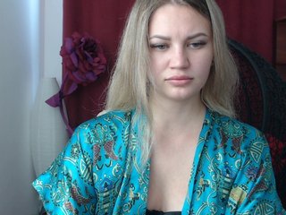 Live sex webcam photo for Little-Meow #183595151