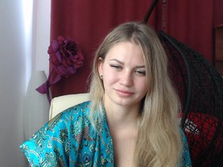 Live sex webcam photo for Little-Meow #183600345