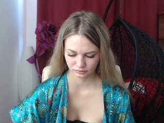 Live sex webcam photo for Little-Meow #183612513