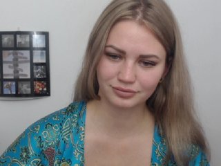 Live sex webcam photo for Little-Meow #183934967