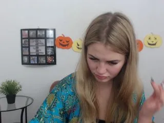 Live sex webcam photo for Little-Meow #188367923
