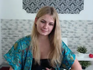 Live sex webcam photo for Little-Meow #189314905