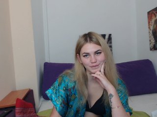 Live sex webcam photo for Little-Meow #191328548