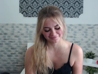 Live sex webcam photo for Little-Meow #192897021