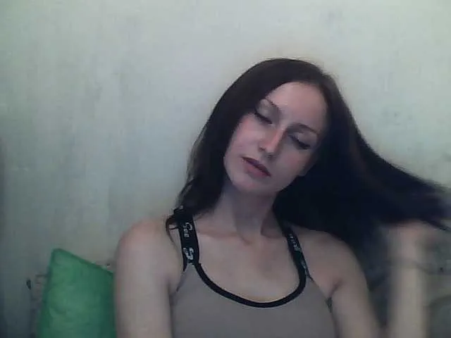 Live sex webcam photo for Little-Qeen #274418187