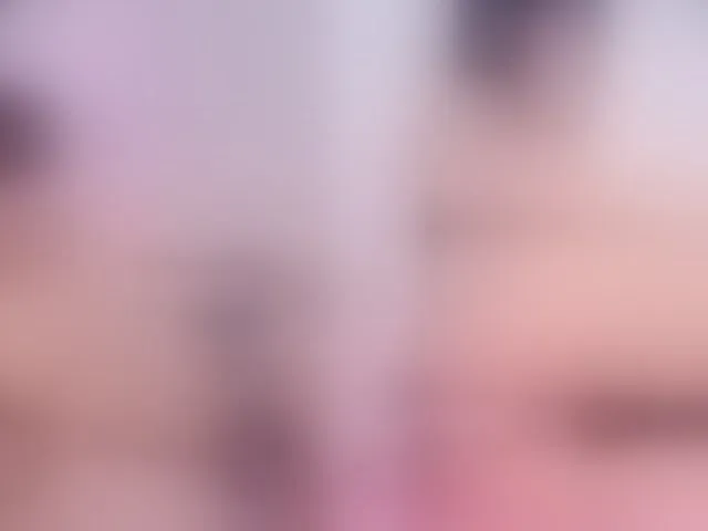 Live sex webcam photo for Little-Siena #292646505