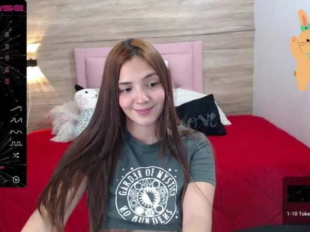 Live sex webcam photo for Little-abby18 #272114157