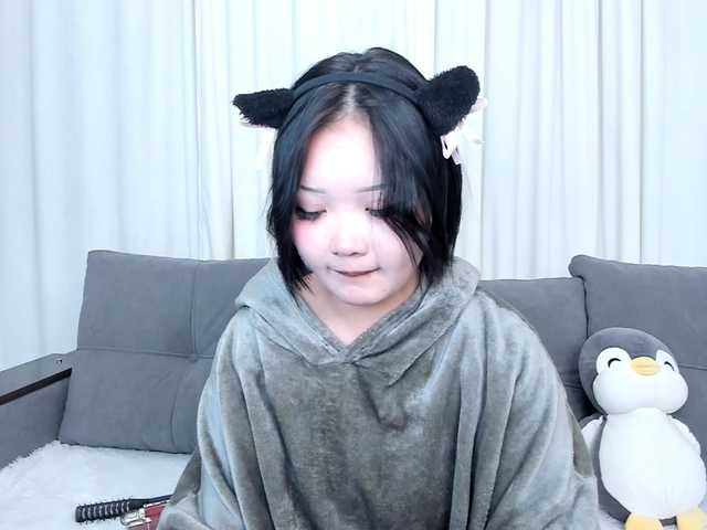 Live sex webcam photo for Little-asian-girl #277344184