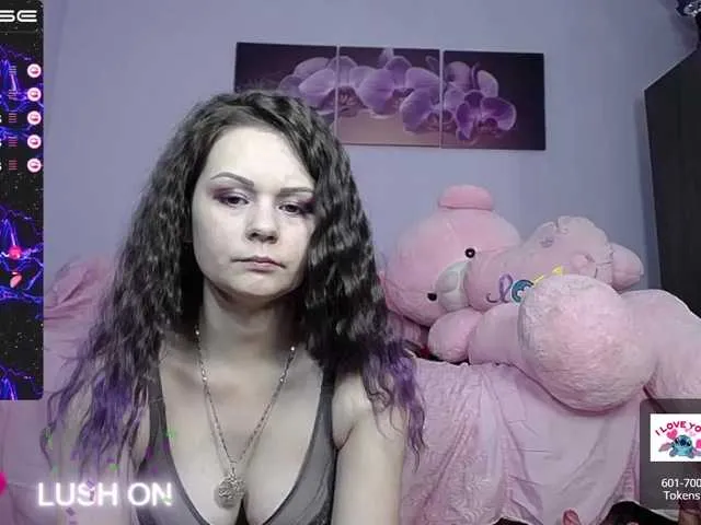 Live sex webcam photo for Little-letti #275596266