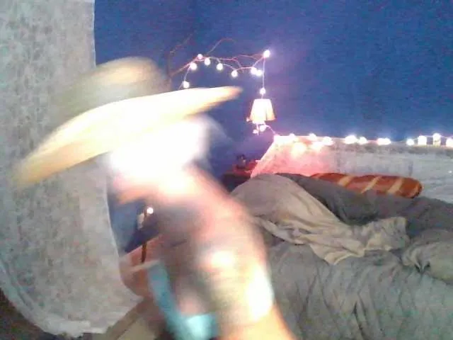 Live sex webcam photo for LittleAkasha #273069108