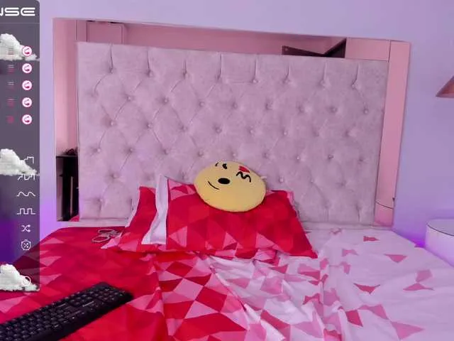 Live sex webcam photo for LittleAsian18 #274630965