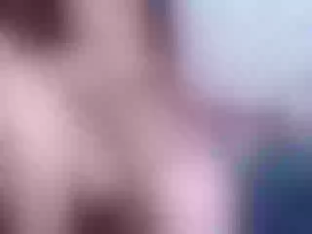 Live sex webcam photo for LittleDaphne #277747625