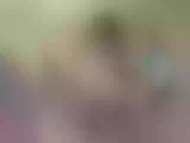 Live sex webcam photo for LittleDelora #291025929