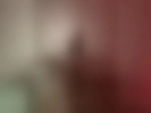 Live sex webcam photo for LittleDelora #292986427