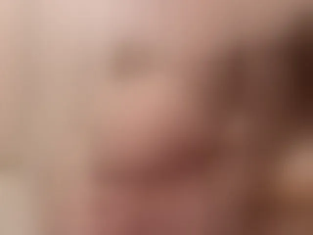 Live sex webcam photo for LittleDelora #293058251
