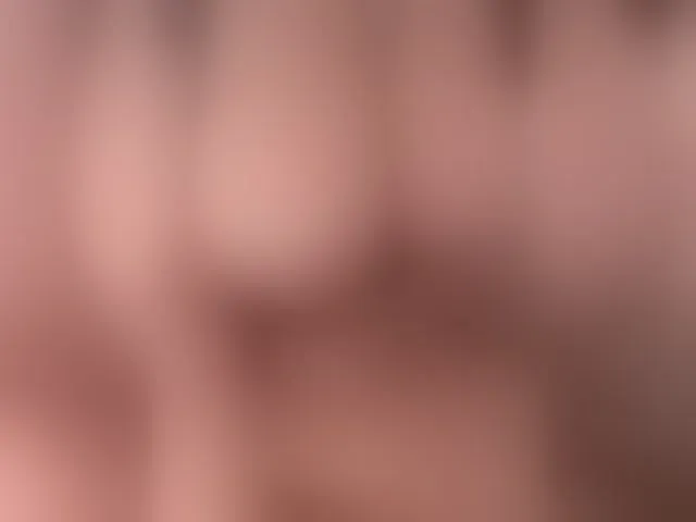Live sex webcam photo for LittleDelora #293288628