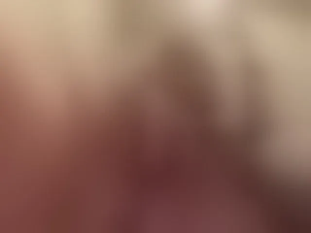 Live sex webcam photo for LittleDelora #293295912