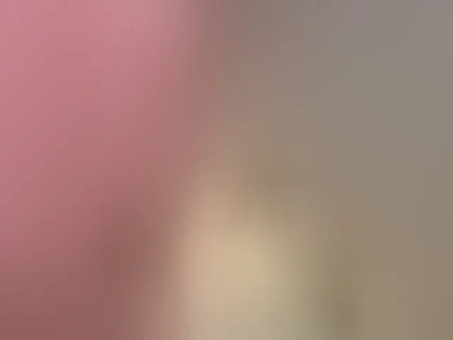Live sex webcam photo for LittleDelora #293302115