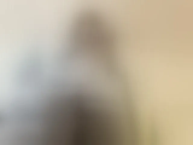 Live sex webcam photo for LittleDelora #293941518