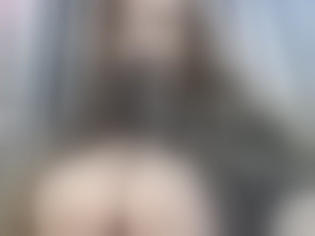 Live sex webcam photo for LittleDelora #294235592