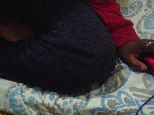 Live sex webcam photo for LittleDiva #274190176