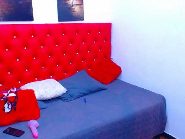 Live sex webcam photo for LittleFlower1 #290789566