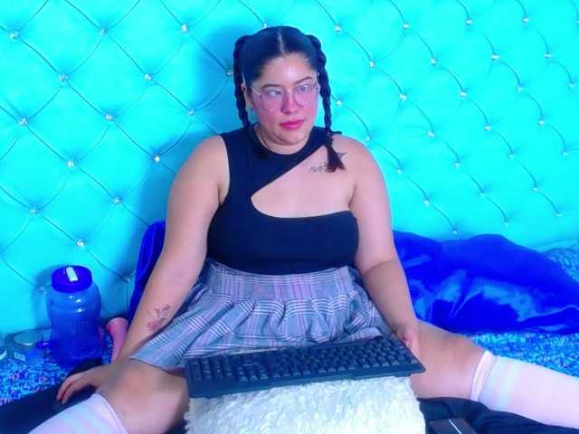 Live sex webcam photo for LittleFlower1 #290817206