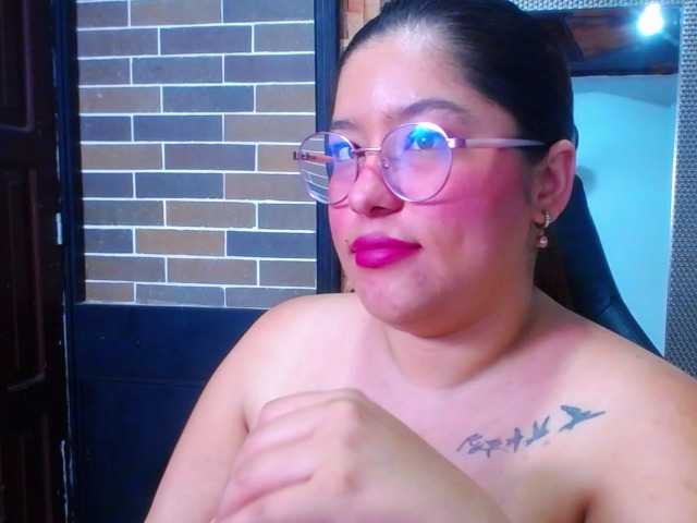 Live sex webcam photo for LittleFlower1 #291060337